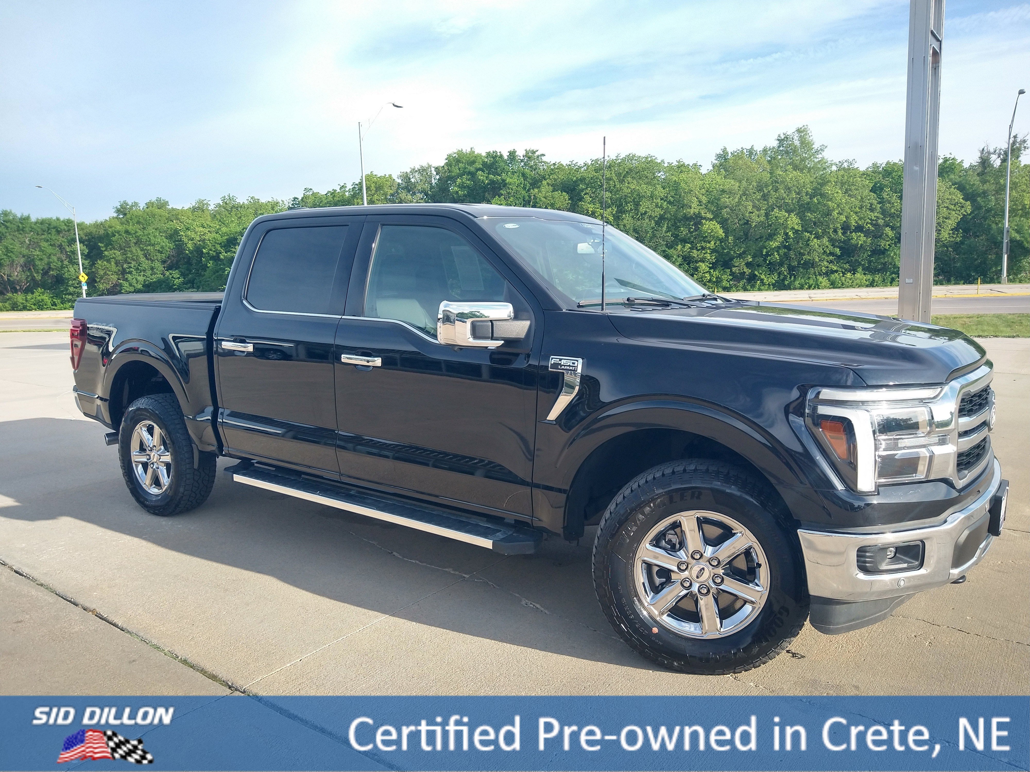 Used 2025 Agate Black Metallic Ford LARIAT image 15