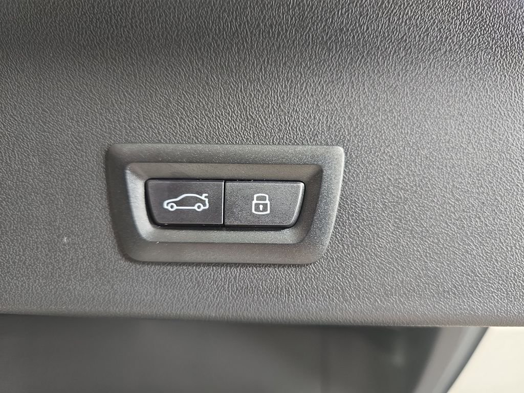 2026 BMW X3 30 - Photo 13