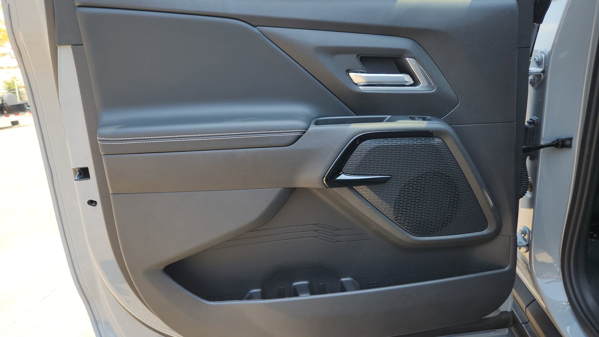 2026 Chevrolet Silverado EV LT - Photo 17