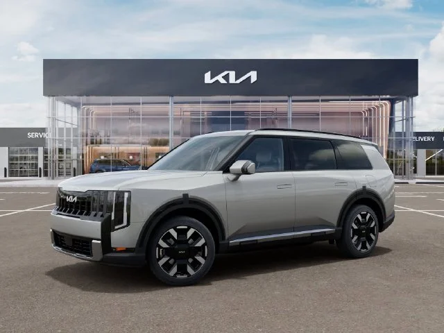 New 2027 Ivory Silver Kia S image 3