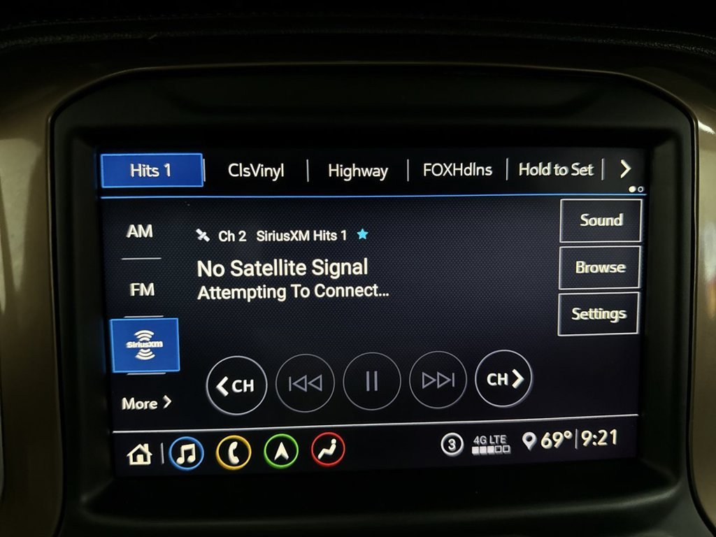Used 2020 Black Chevrolet High Country image 28