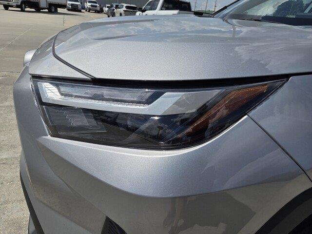 Used 2025 Silver Sky Metallic Toyota LE image 10