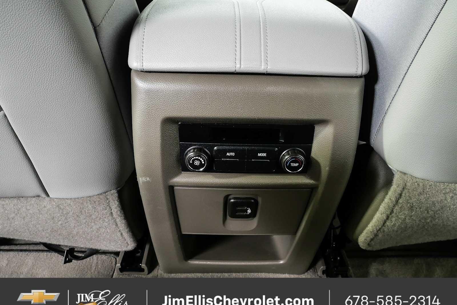 2021 Chevrolet Traverse 3LT - Photo 18