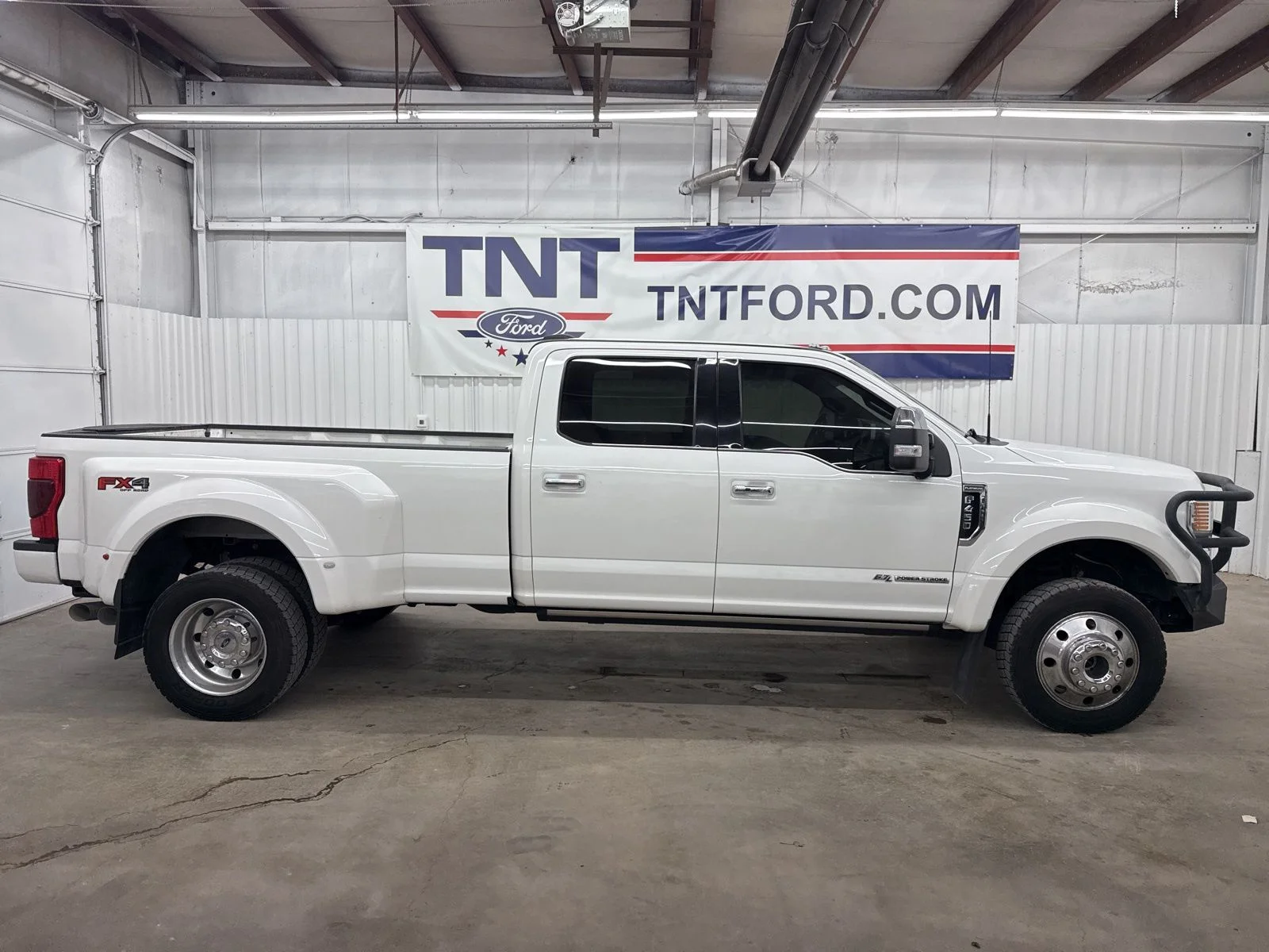 2022 Ford F-450 Platinum 4x4 Crew Cab 8' Box DRW's photo