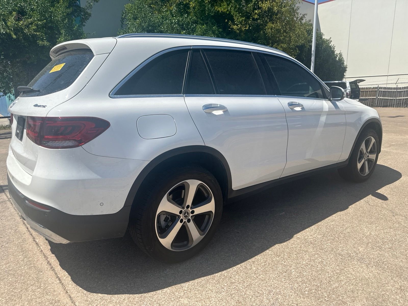 Used 2022  Mercedes-Benz GLC 300 image 6