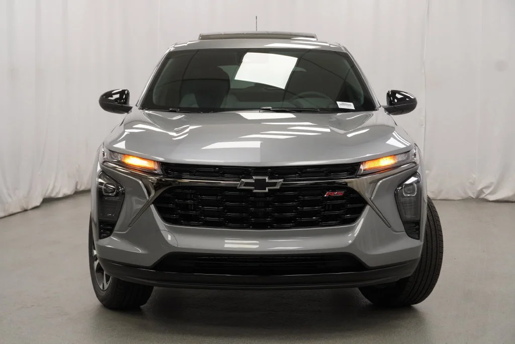 New 2026 Sterling Gray Metallic Chevrolet 1RS image 11