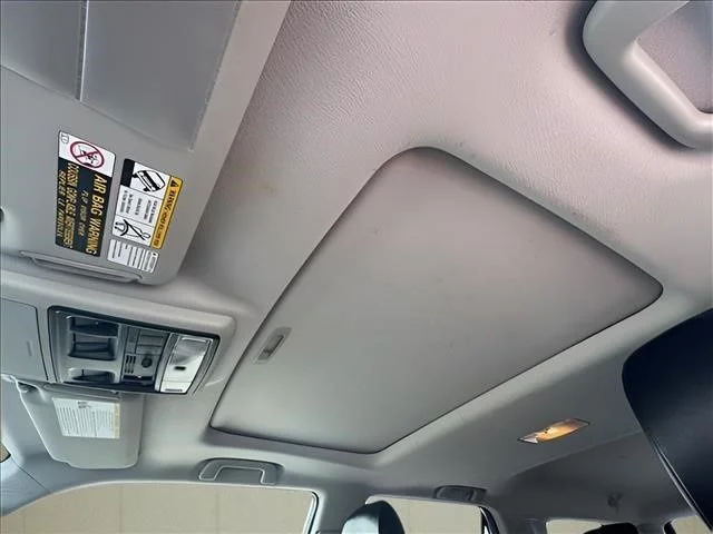 Used 2016 Silver Toyota SR5 Premium image 25
