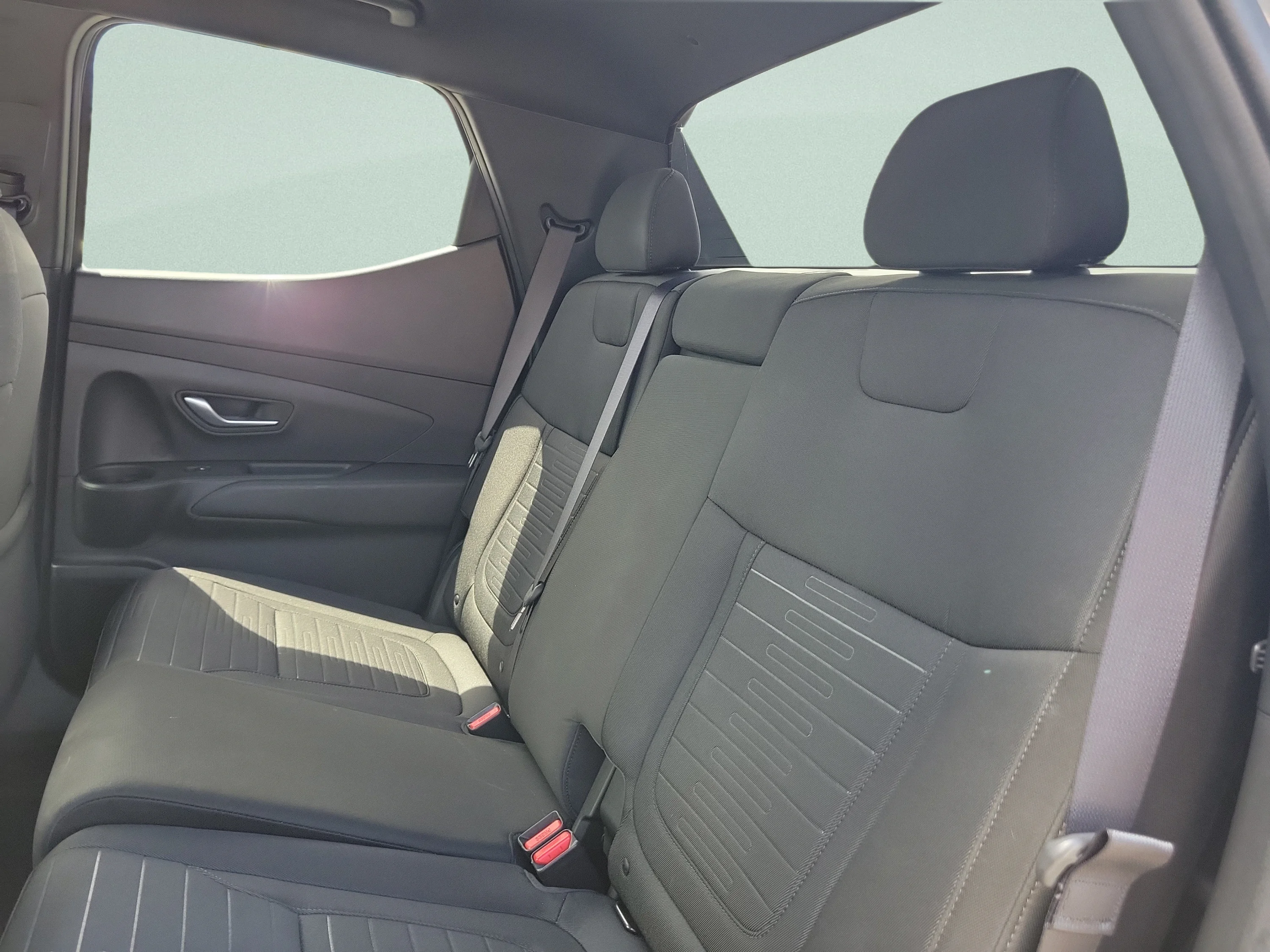Used 2023 Hampton Gray Hyundai SEL image 12