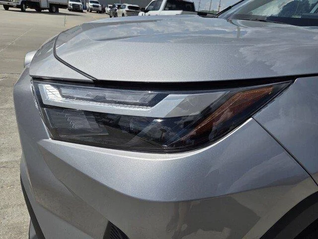 Used 2025 Silver Sky Metallic Toyota LE image 10