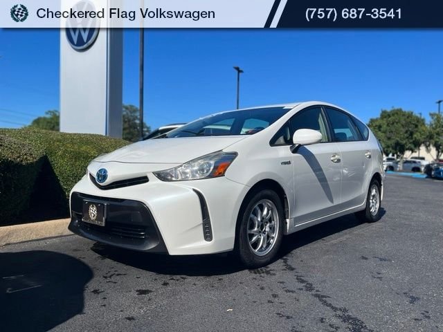 2015 Toyota Prius v Two