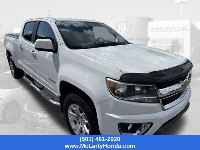 Used 2017 Summit White CHEVROLET LT image 3