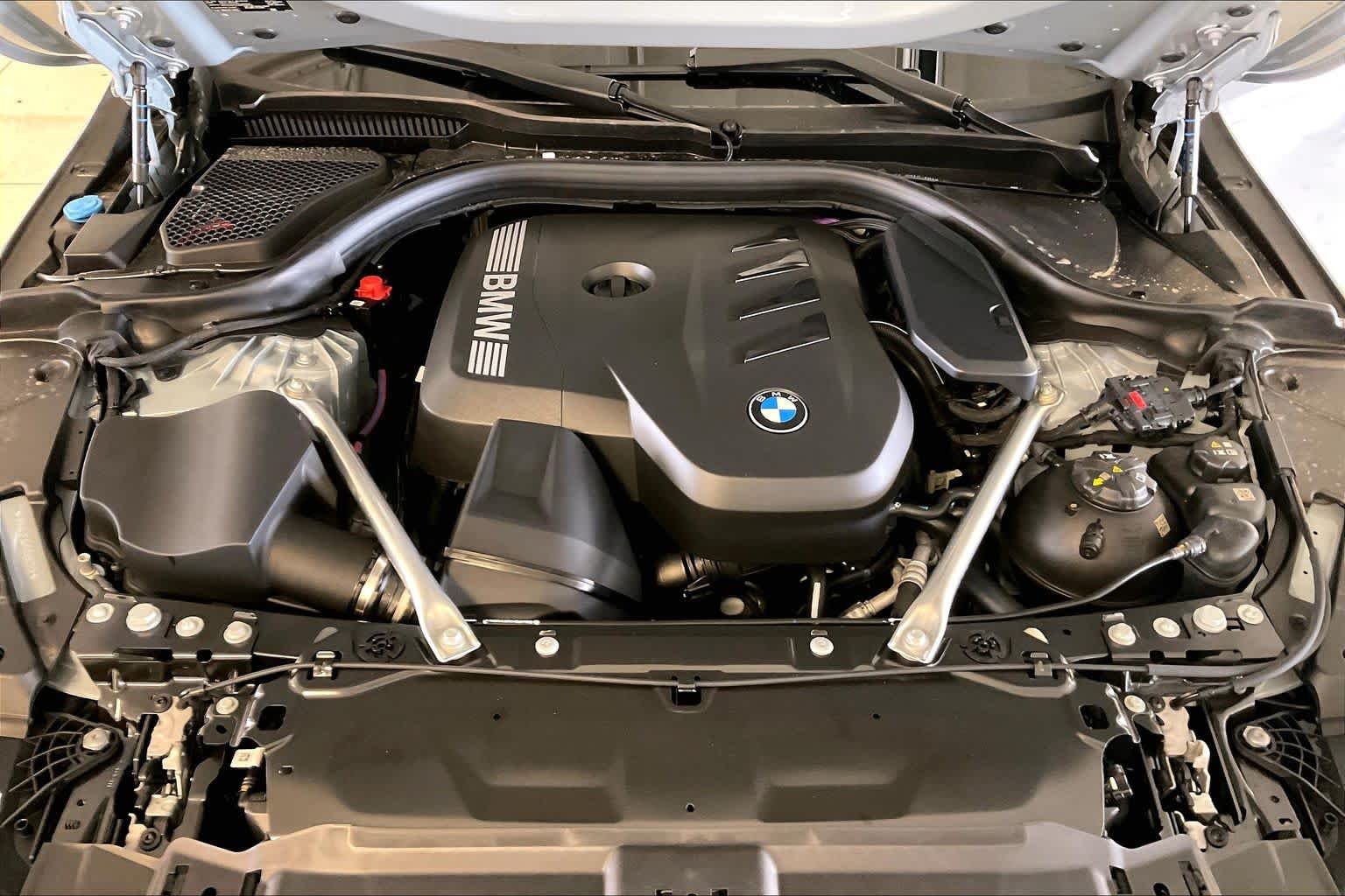 New 2027 Brooklyn Grey Metallic BMW 530i image 16