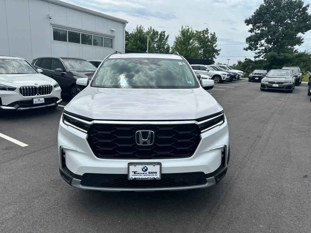 Used 2025 White Honda Elite image 2