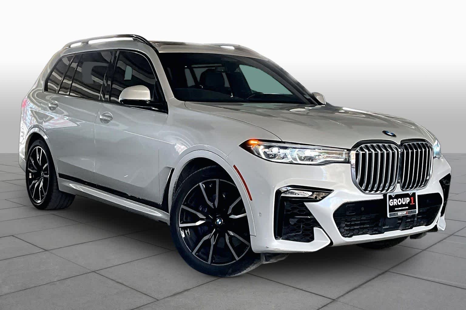 Used 2019 Mineral White Metallic BMW xDrive50i image 2