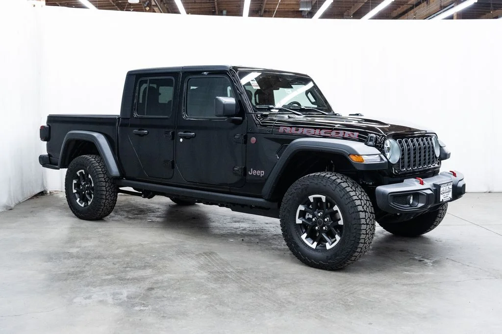2026 Jeep Gladiator Rubicon Auto's photo