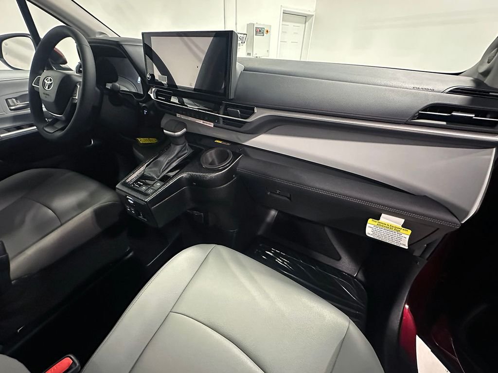 Used 2026 Red Toyota Wheelchair Accessible- XLE image 31