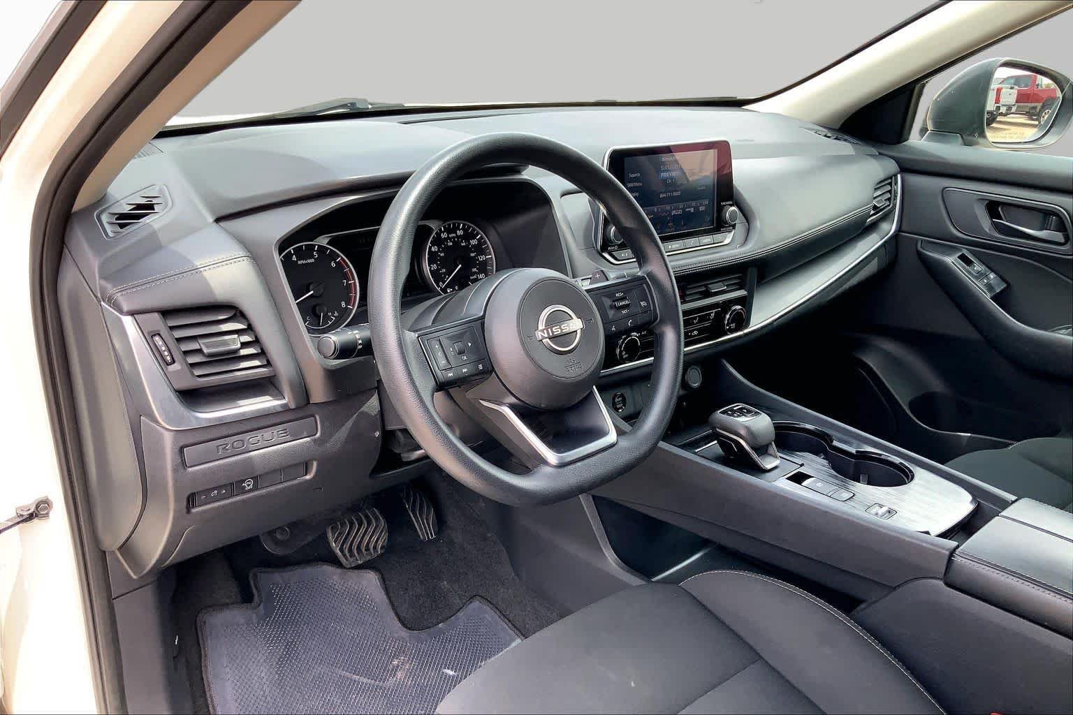 Used 2024 Glacier White Nissan S image 17
