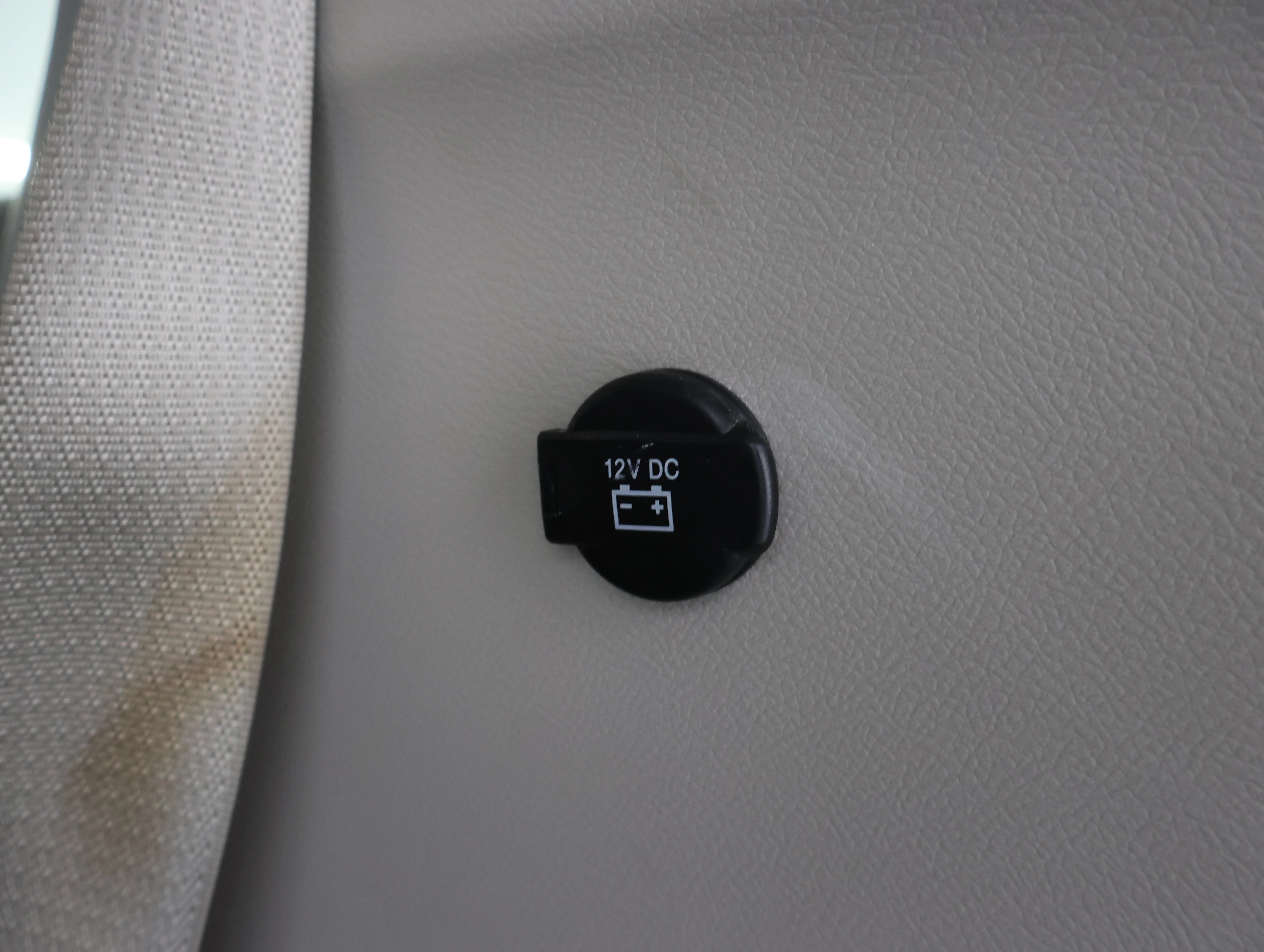 Used 2017 Jazz Blue Pearlcoat Chrysler Touring L image 30