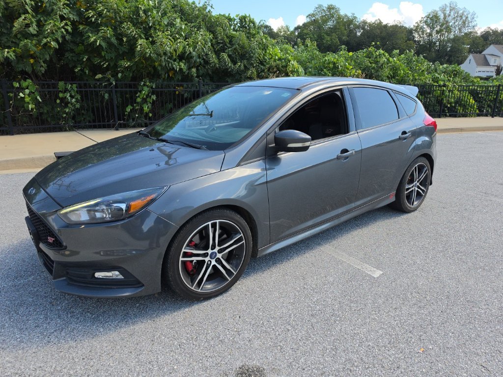 2018 Ford Focus ST