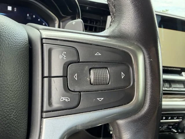 Used 2022 SUMMIT WHITE Chevrolet LT image 27