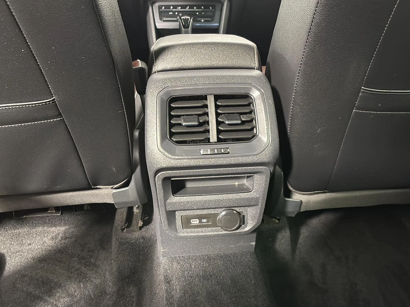 Used 2022 Platinum Gray Metallic Volkswagen SEL R-Line image 14