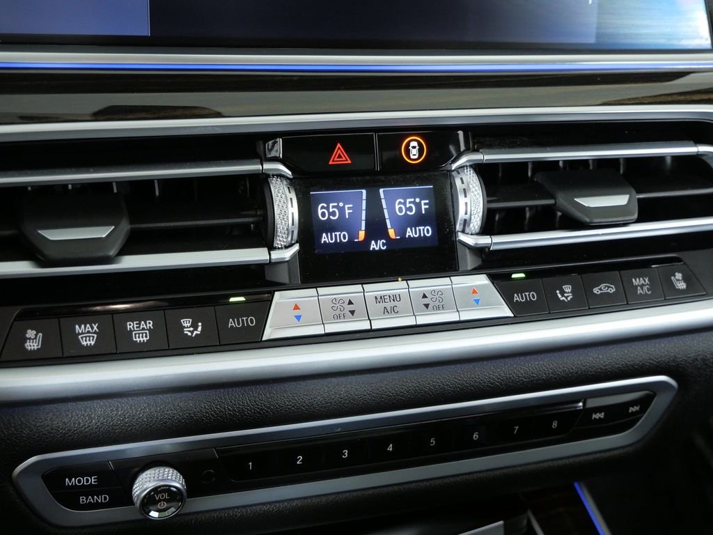 Used 2020 Jet Black BMW xDrive40i image 44