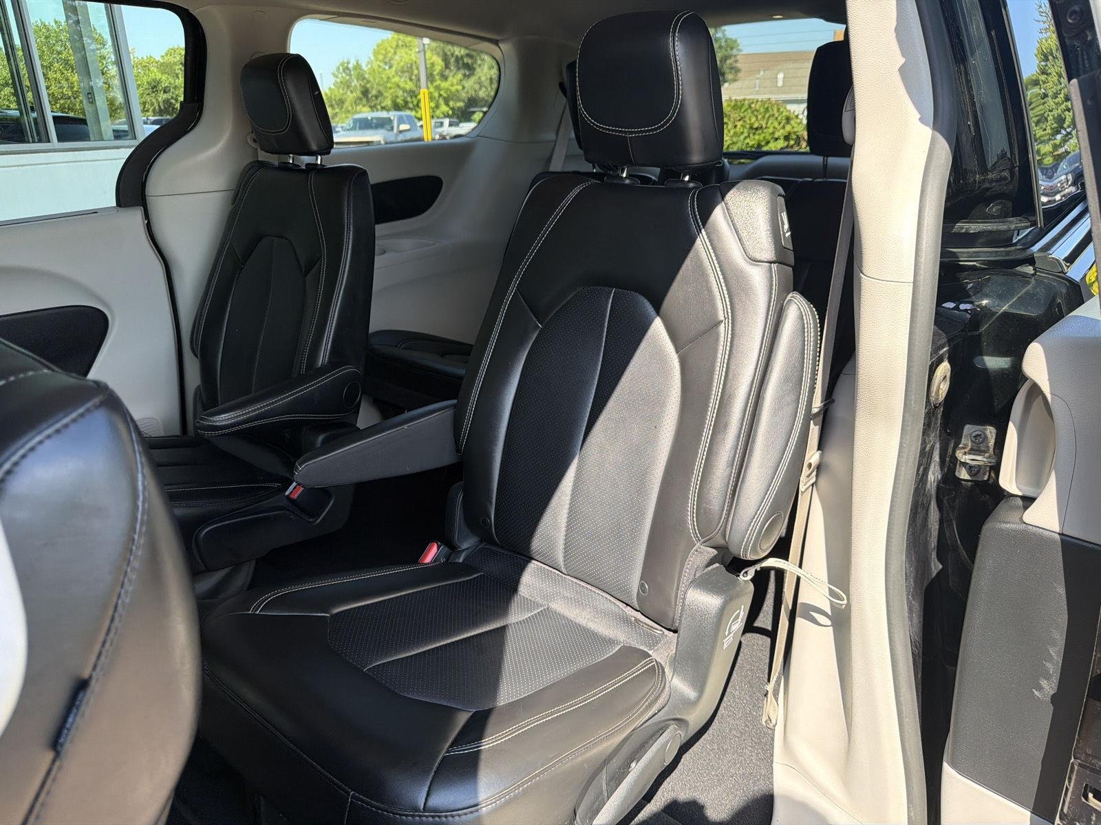 2024 Chrysler Pacifica Touring L - Photo 36