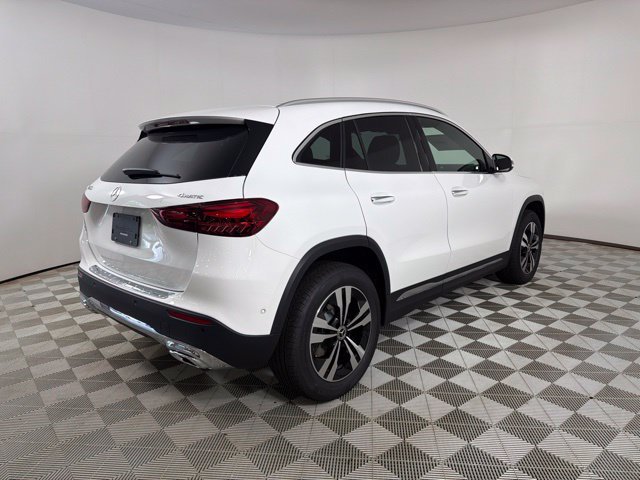 New 2026 Polar White Mercedes-Benz GLA 250 image 22