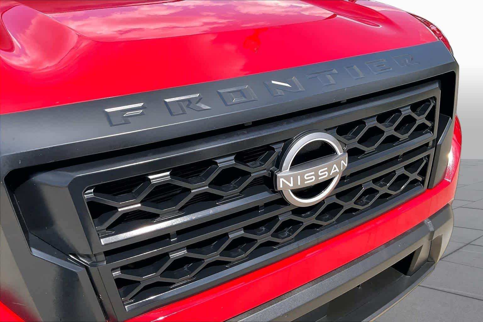 Used 2022 Red Alert Nissan S image 28