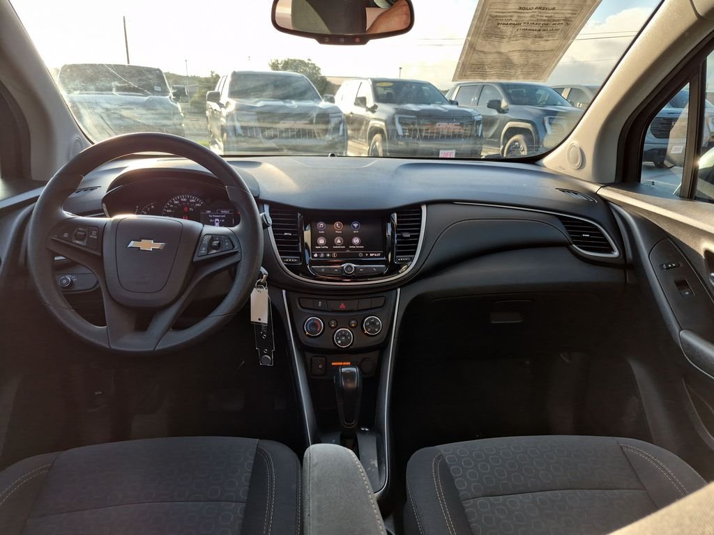 Used 2020 Gray Chevrolet LS image 27
