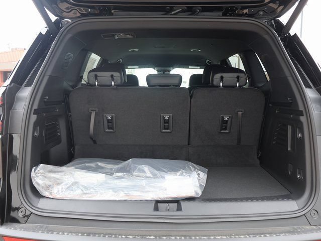 2026 GMC Acadia AT4 - Photo 15