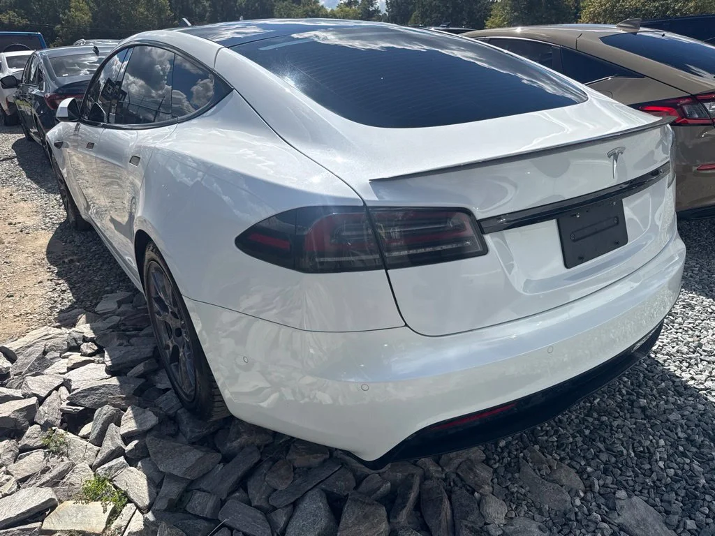 Used 2023 White Tesla Base image 5