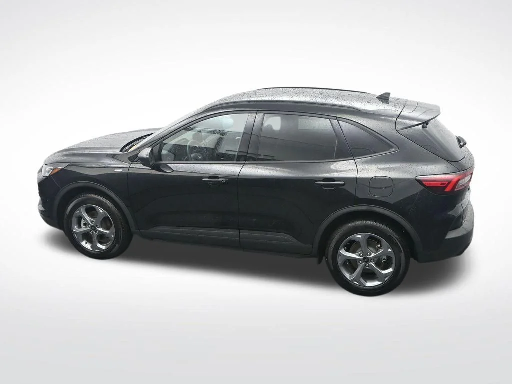 Used 2025 Black Ford ST-Line image 30