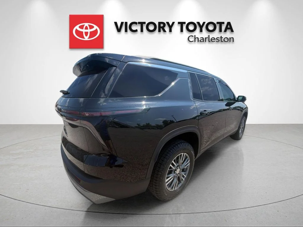 Used 2025 Black Chevrolet LT image 7