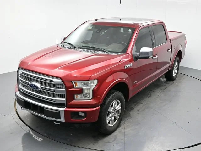 Used 2015 Red Ford XLT image 19
