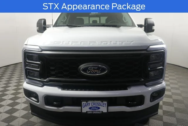 New 2026 Oxford White Ford F-350® XL image 3