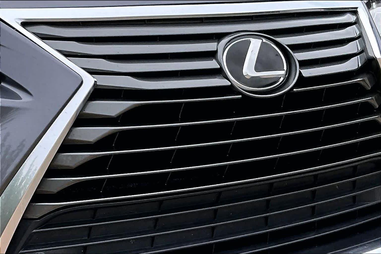Used 2018 Nebula Gray Pearl Lexus  image 29