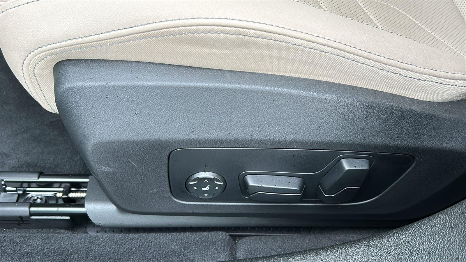 2025 BMW 2 Series 228 - Photo 11