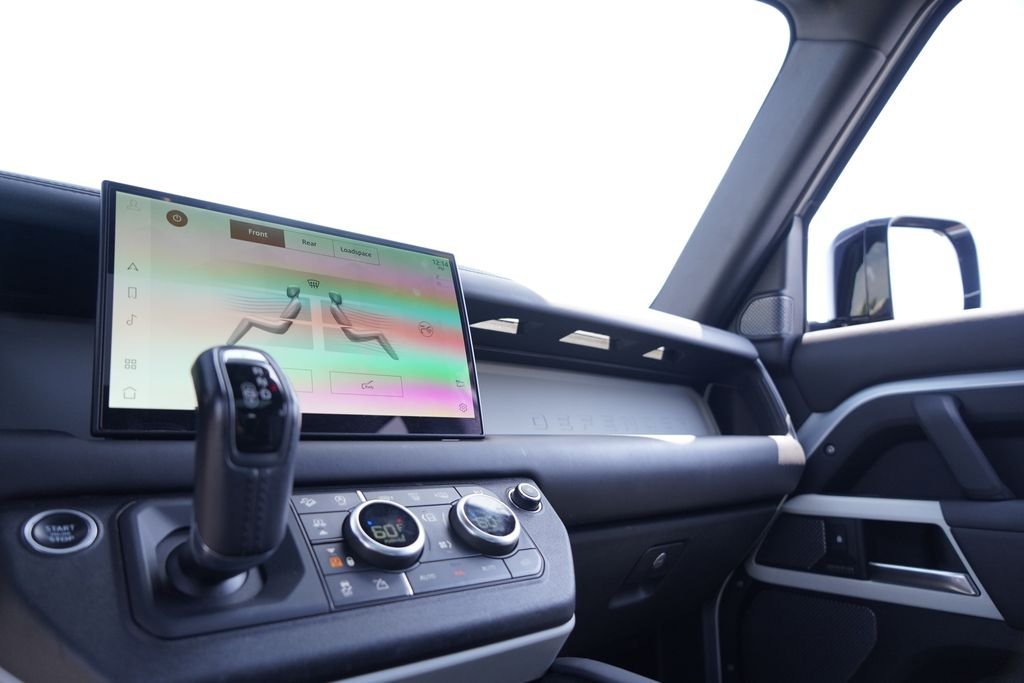 Used 2022 Silver Land Rover XS Edition image 17