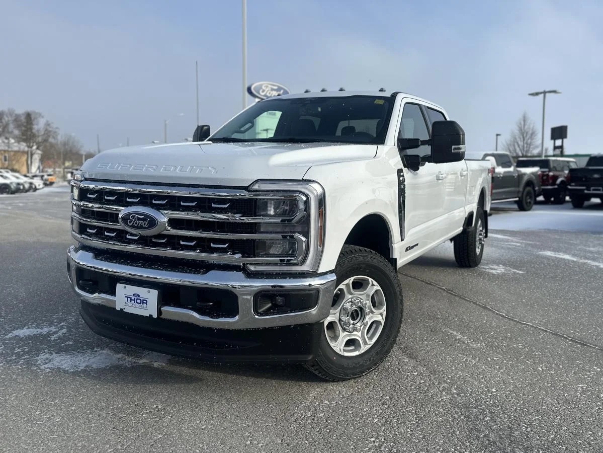 New 2026 White Ford XLT image 1