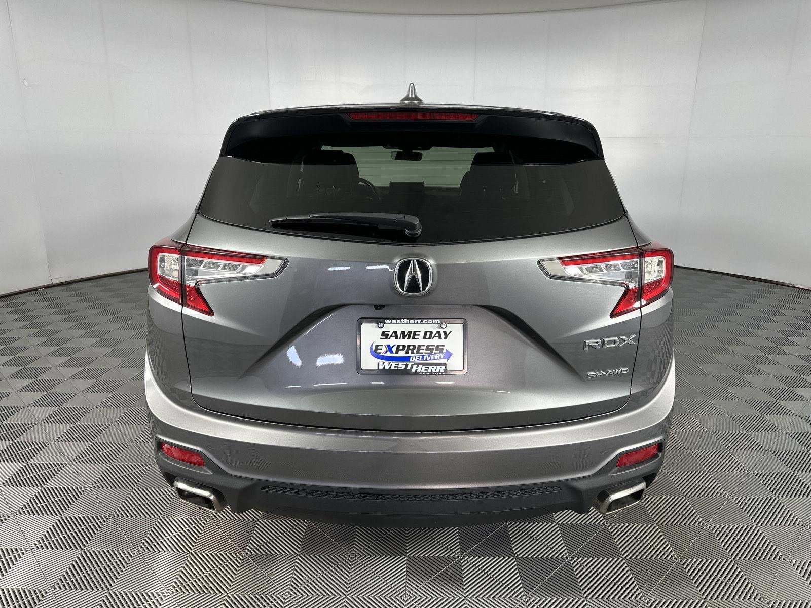 Used 2024 Liquid Carbon Metallic Acura SH-AWD image 23