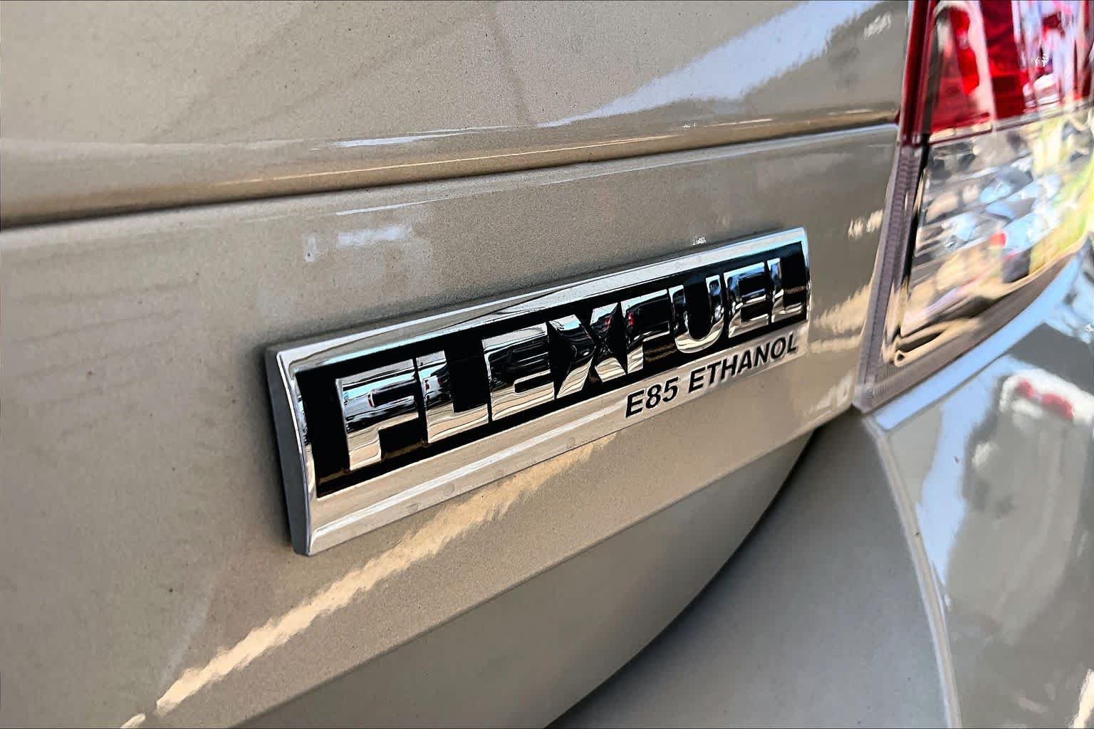 Used 2012 Gold Mist Metallic Chevrolet LT Fleet image 9