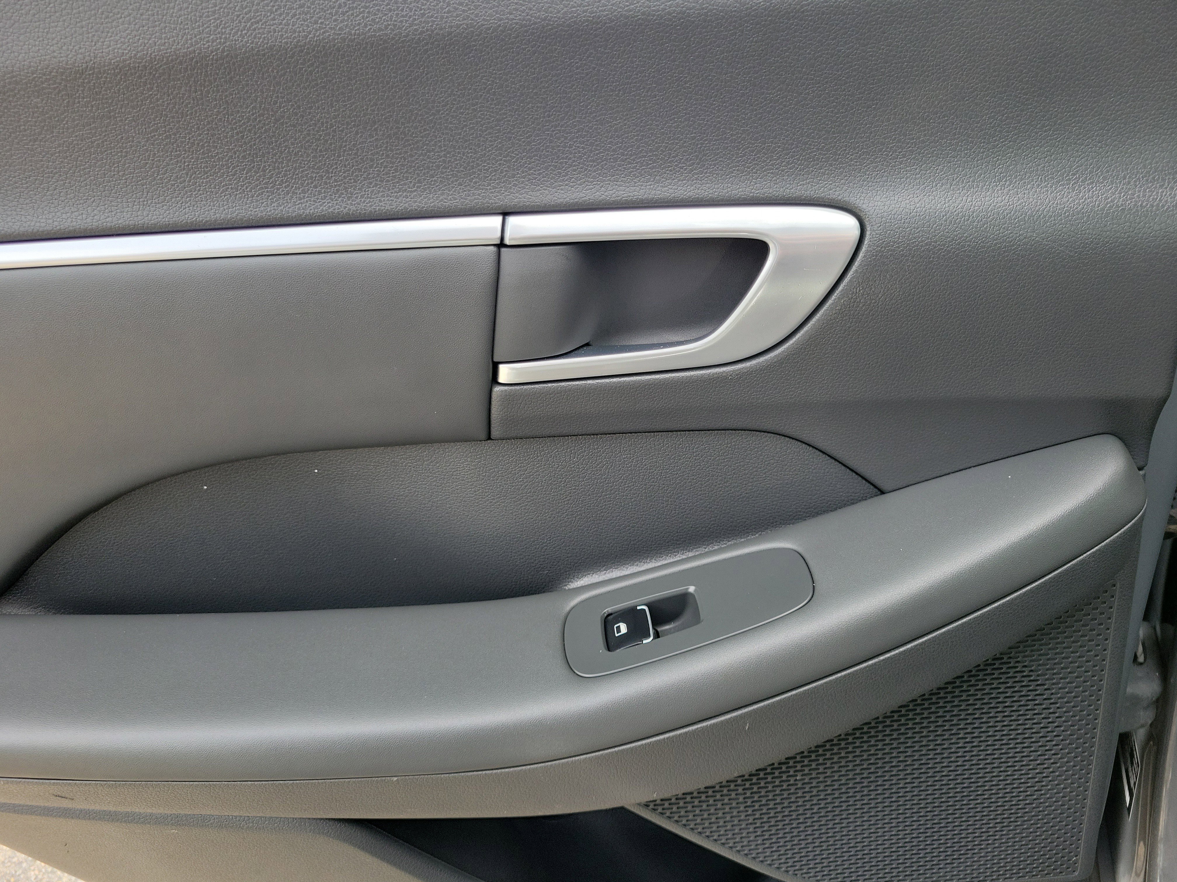 Used 2021 Hampton Gray Hyundai SEL Plus image 12