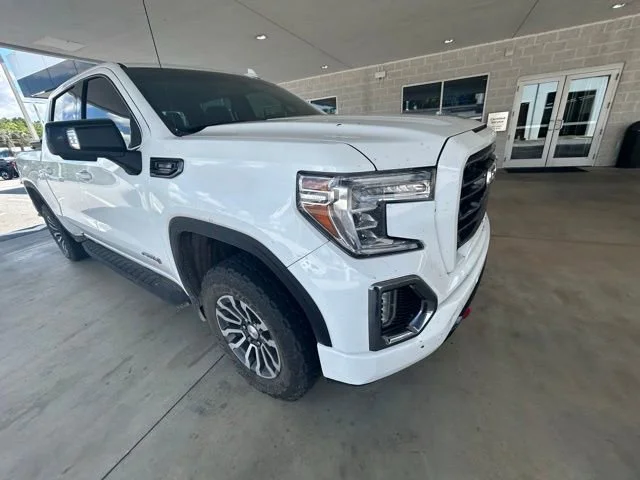 2022 GMC Sierra 4WD Crew Cab Short Box AT4's photo