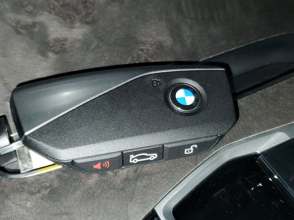 Used 2026 White BMW sDrive40i image 26