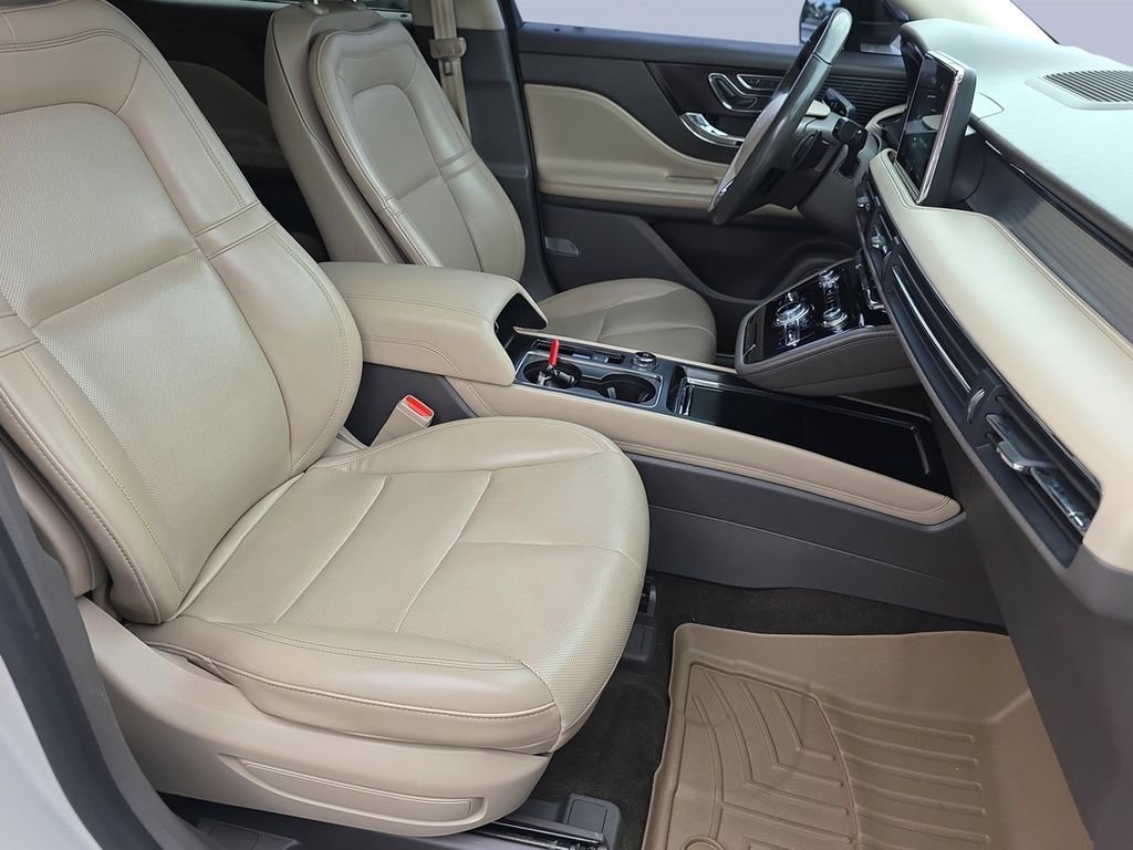 Used 2020 Ceramic White Lincoln Standard image 33