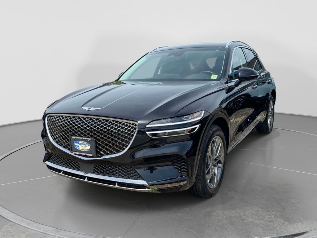 Used 2025 Black Genesis 2.5T image 3