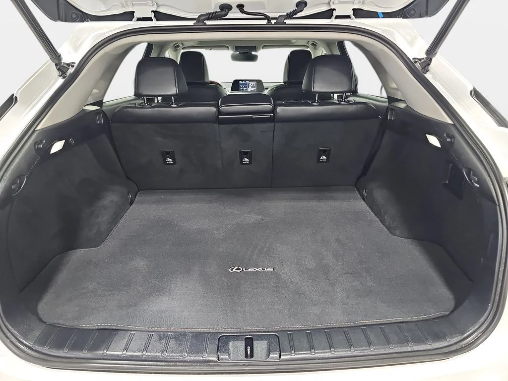 Used 2022 White Lexus 350 image 14