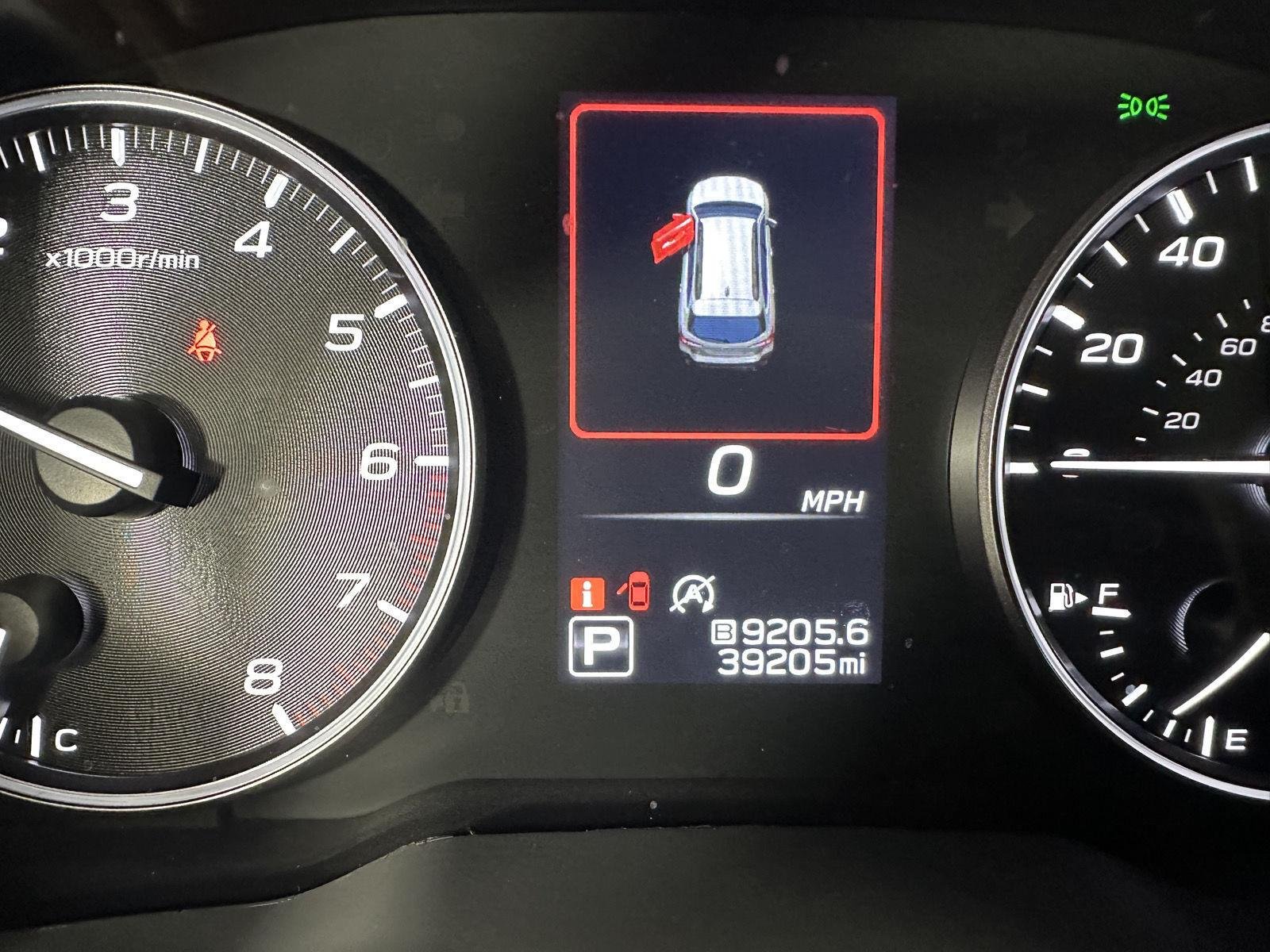 Used 2025 Crystal White Pearl Subaru Onyx Edition image 18