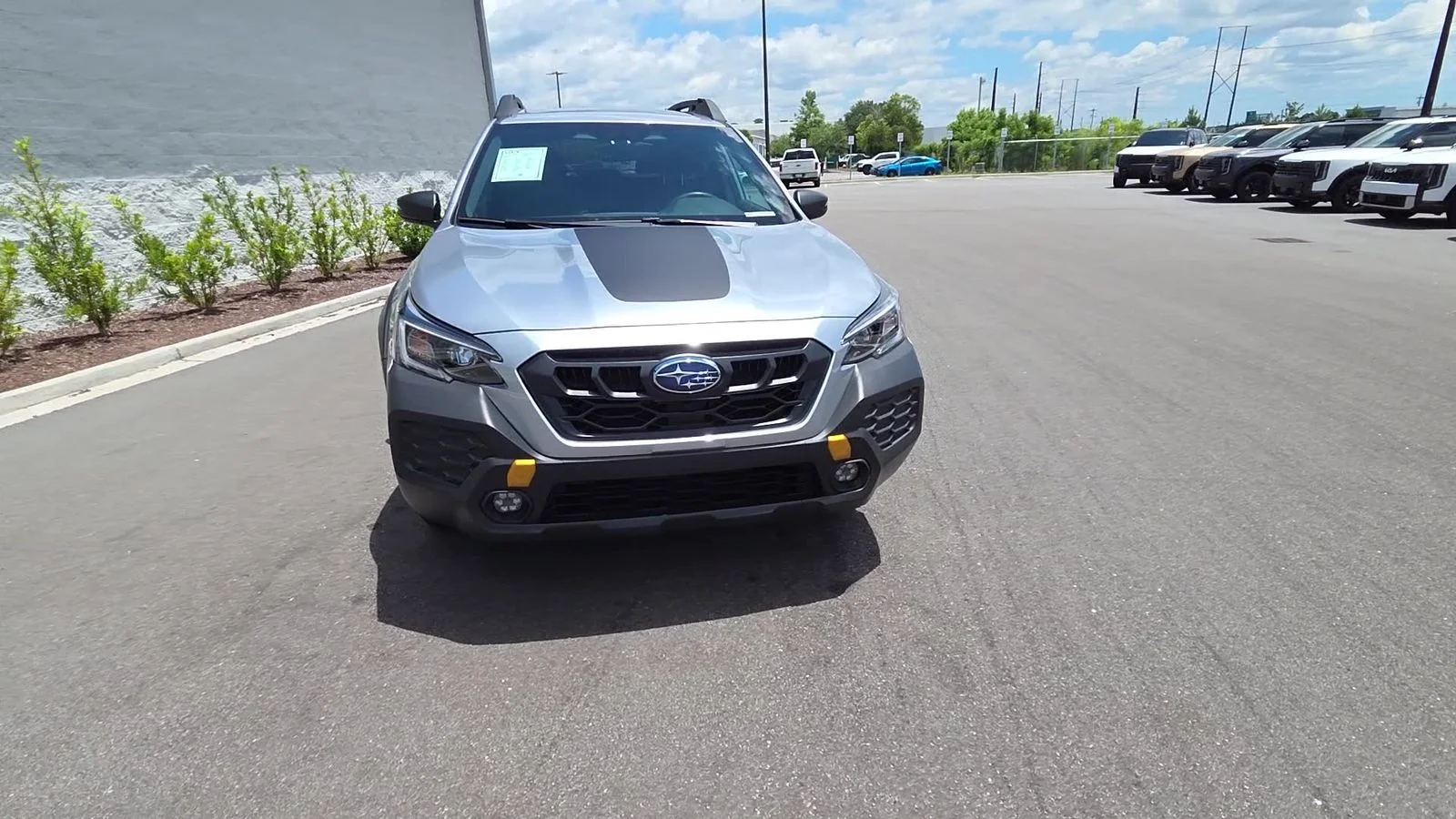 Used 2025 Ice Silver Metallic Subaru Wilderness image 6